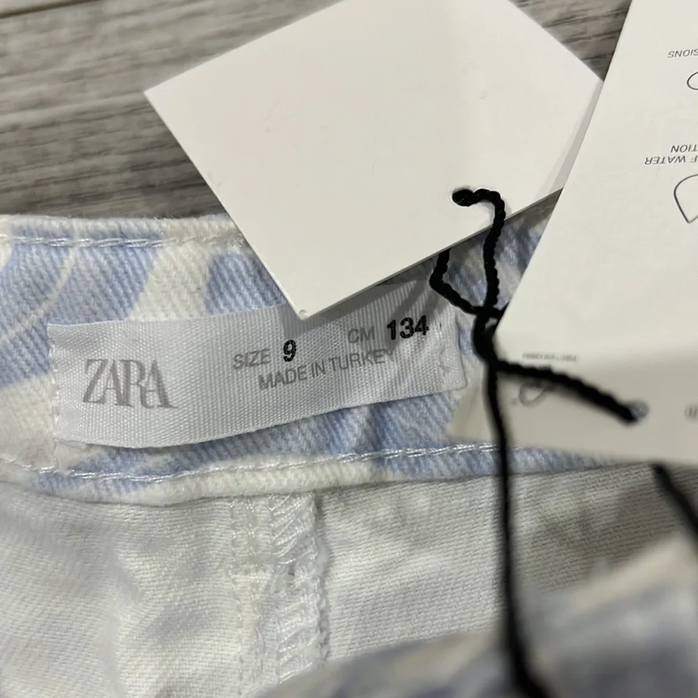 Zara Wavy Jeans